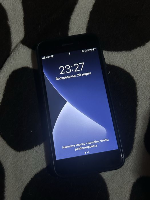 продам айфон 7 ..