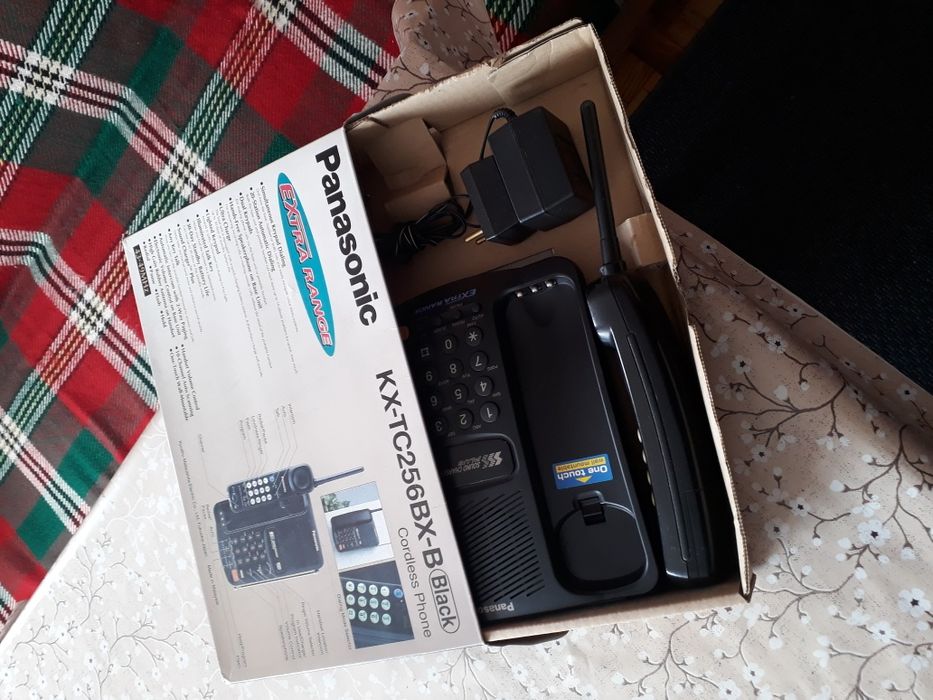 Продавам телефон