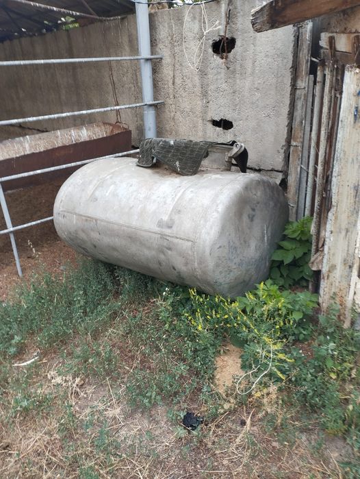 алюминия бочка :)