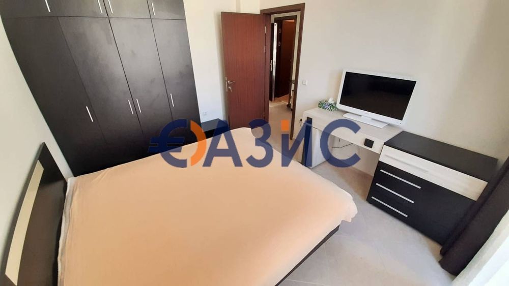 Продава се Тристаен апартамент в к.к. Слънчев бряг - 70 кв.м за 1643 €/кв.м - Снимка #3