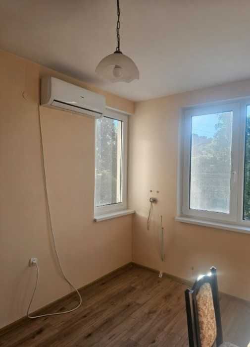 Дава се под наем Двустаен апартамент в София, Център - 65 кв.м за 450 € - Снимка #1