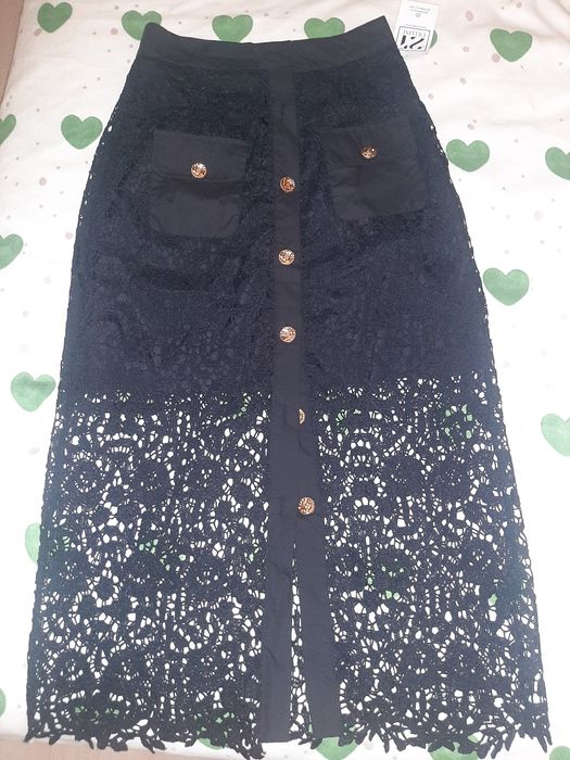 Чисто нова пола, с етикет