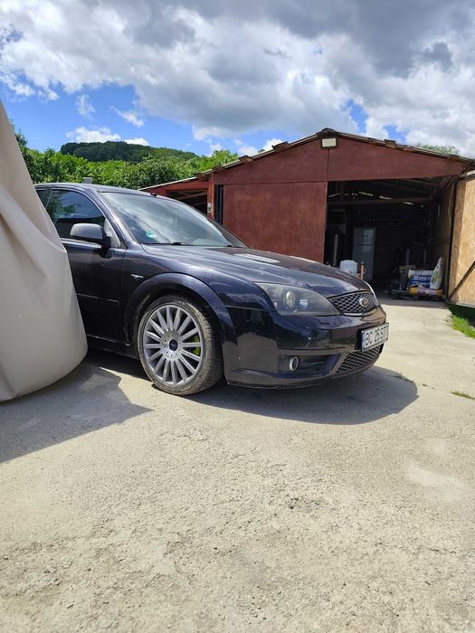 Ford Mondeo st 220