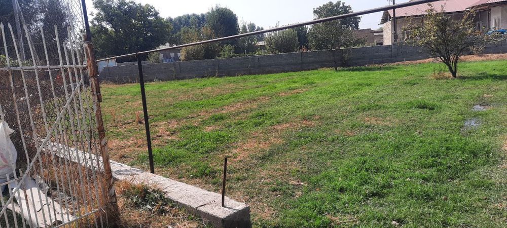 Yer sotiladi 5,4 sotuk keliwamiz. tel qiling yaxwi joyda.