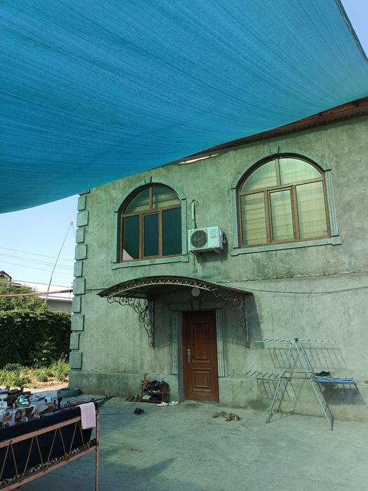 Uy hovli 21 sotix 2 etaj