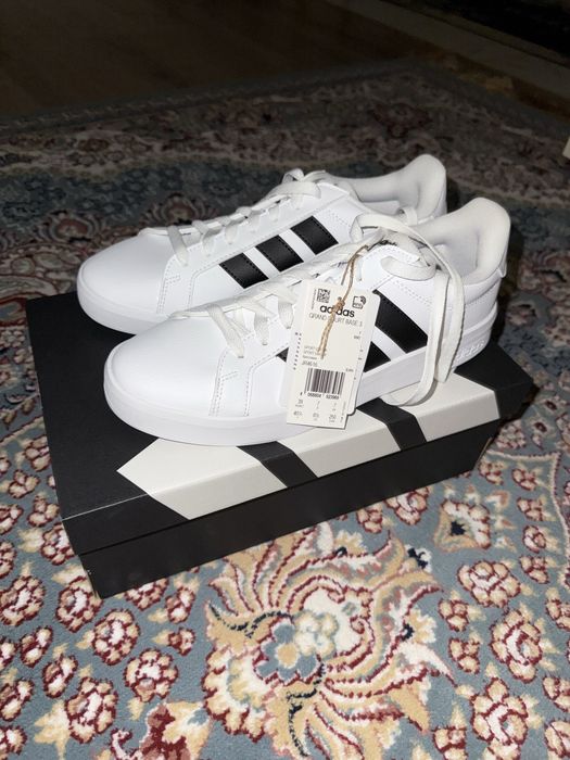 Adidas Grand Court