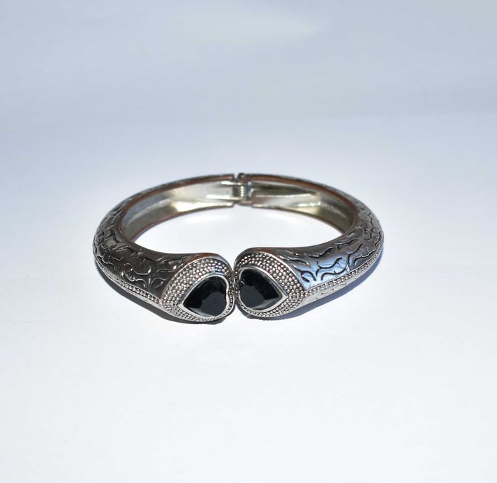 Стара Дамска Гривна - Цвят Сребро