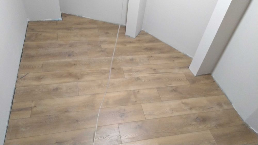 Монтаж на ламинат