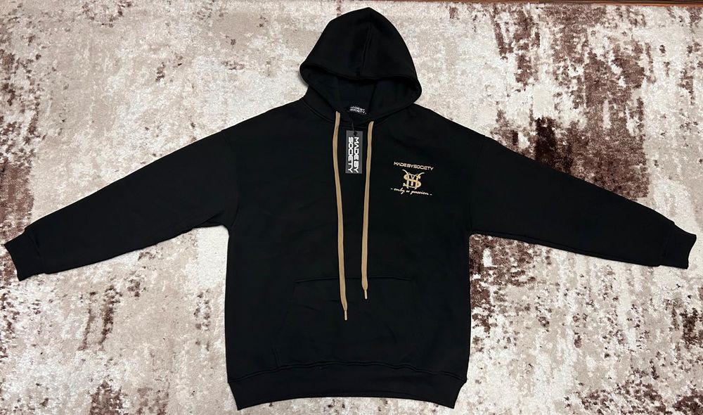 Vând compleu nou de bărbați Made by Society