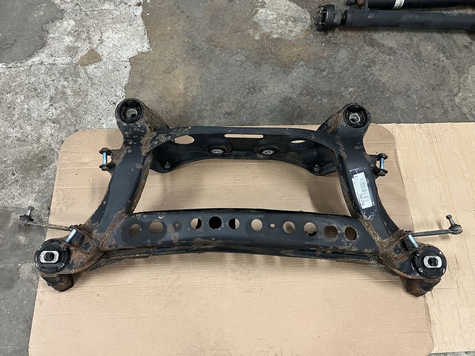 Заден мост за Mercedes E-class W210 Седан