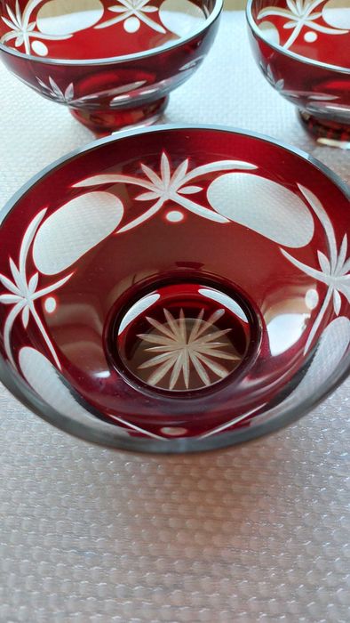 Set boluri de cristal rosu rubiniu