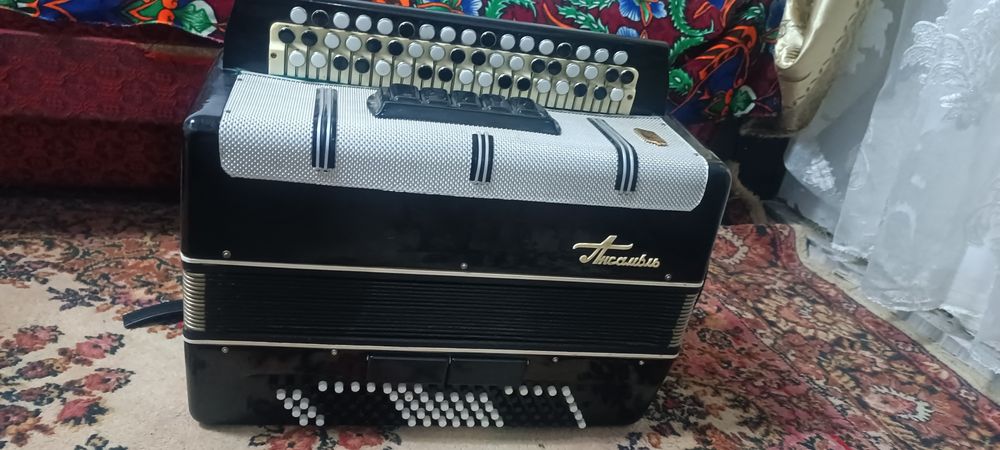 Продам Баян Ансамбль 2
