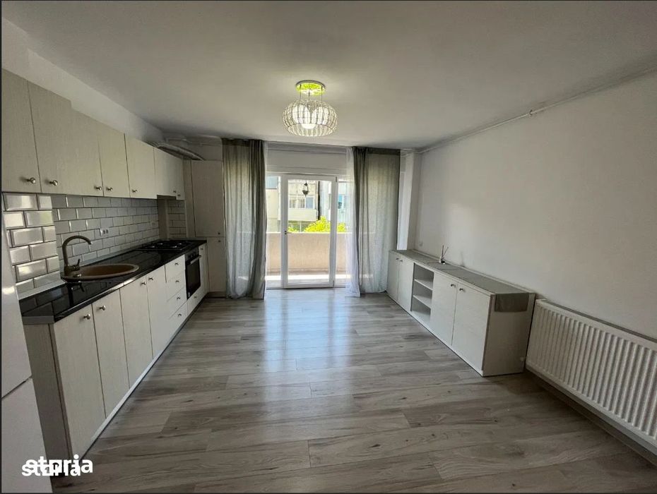Apartament cu balcon, 3 camere, 67mp, gata de utilizare — fotografia 3