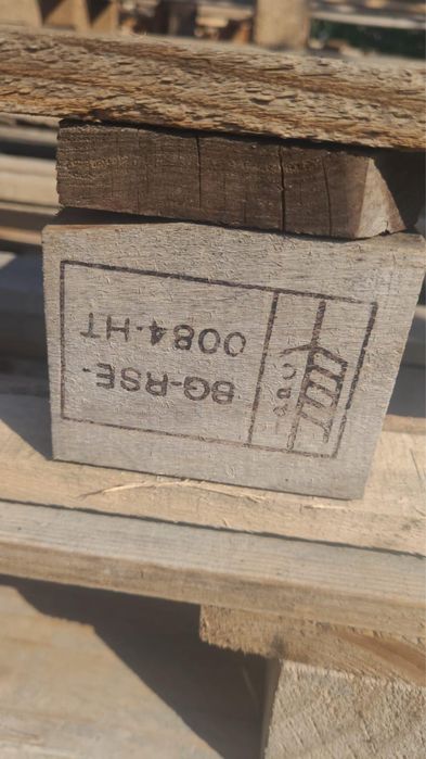 Vand paleti din lemn