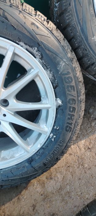 Продаётся диски и балоны R15