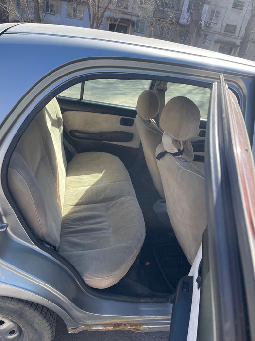 Продам Nissan march 2000