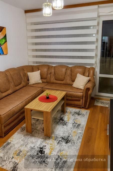 Тристаен апартамент в района на Завод Дружба!