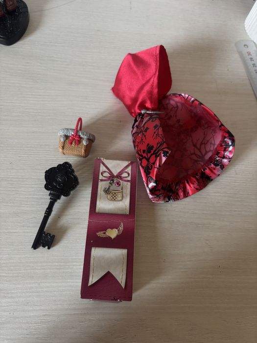 Кукла Ever After High Сериз Худ
