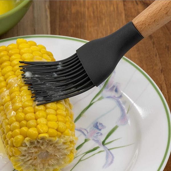 Сет 12 кухненски прибори за готвене- от естествено дърво