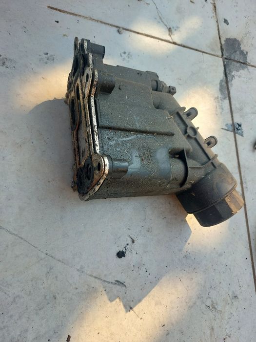 Маслен охладител Бмв bmw e90 е92 е91 320d 177кс  n47