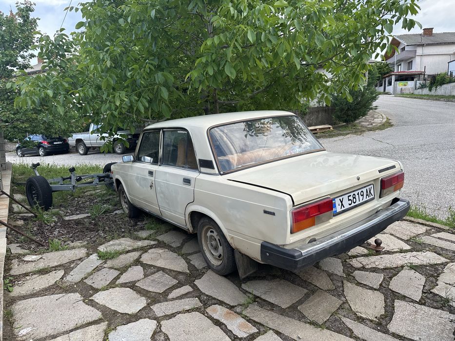 Продавам Lada 2107
