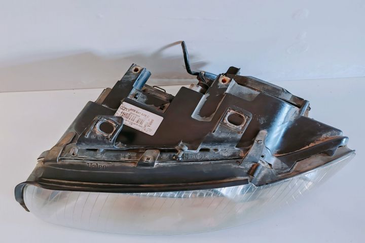 Far  Stanga 8E0941029C Audi A4 B6