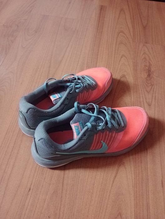 Adidași Nike originali