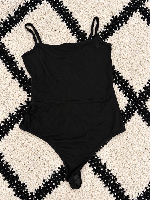Body negru PrettyLittleThing XXS – bretele subțiri