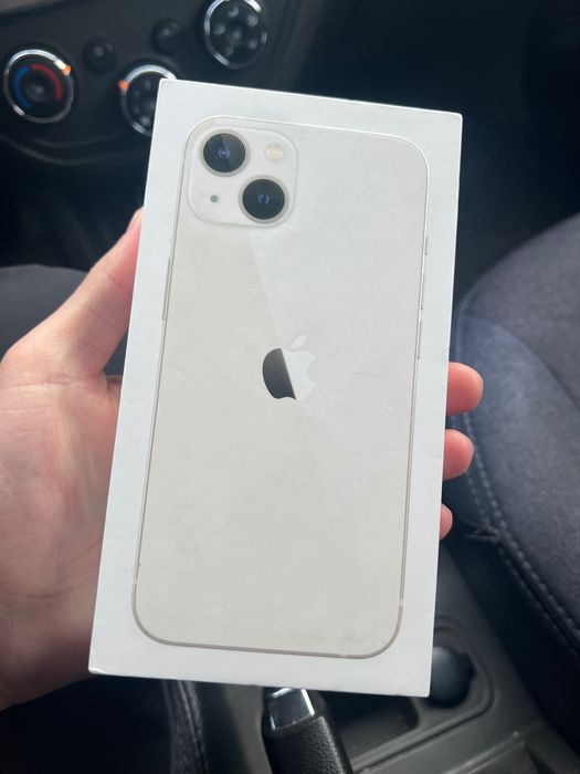 iPhone 13 в хорошем состоянии