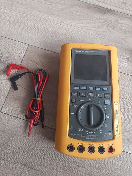 Графичен мултиметър FLUKE 867B