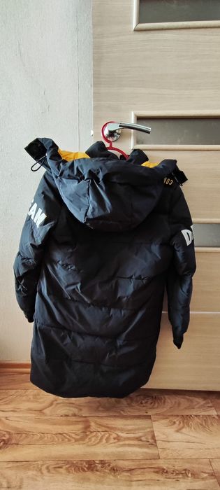 Продам куртку на девочку