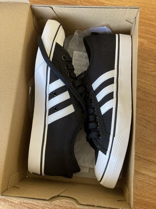 Оригинални маратонки Adidas Nizza