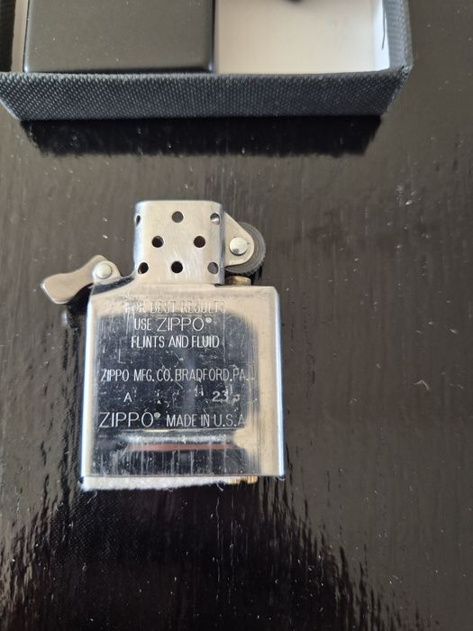 Set Zippo cu anexe