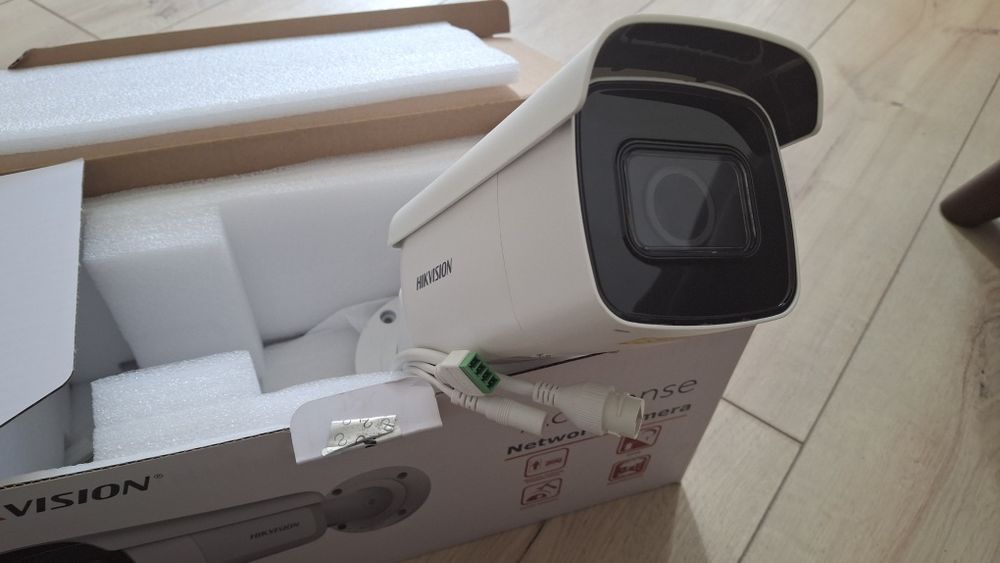 Hikvision 4мп, камера Видеонаблюдения