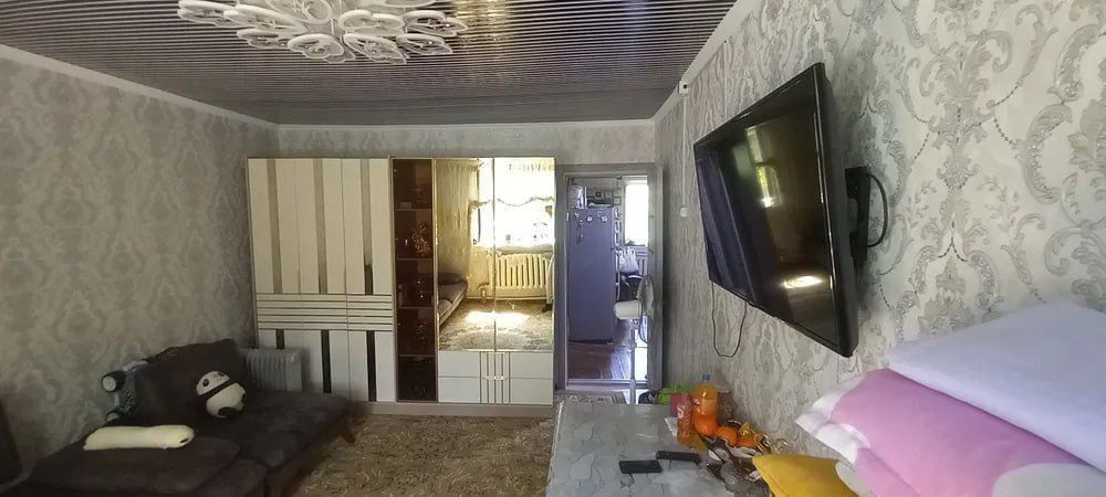 Продаю 3-х комнатную квартиру Янгихает Спутник 6