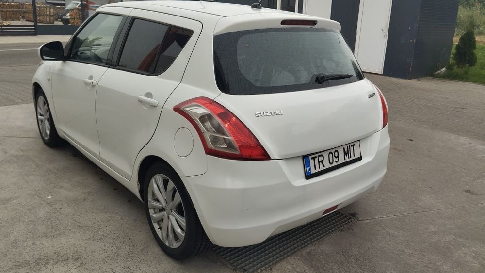 SUZUKI Swift 2012 — imagine 4