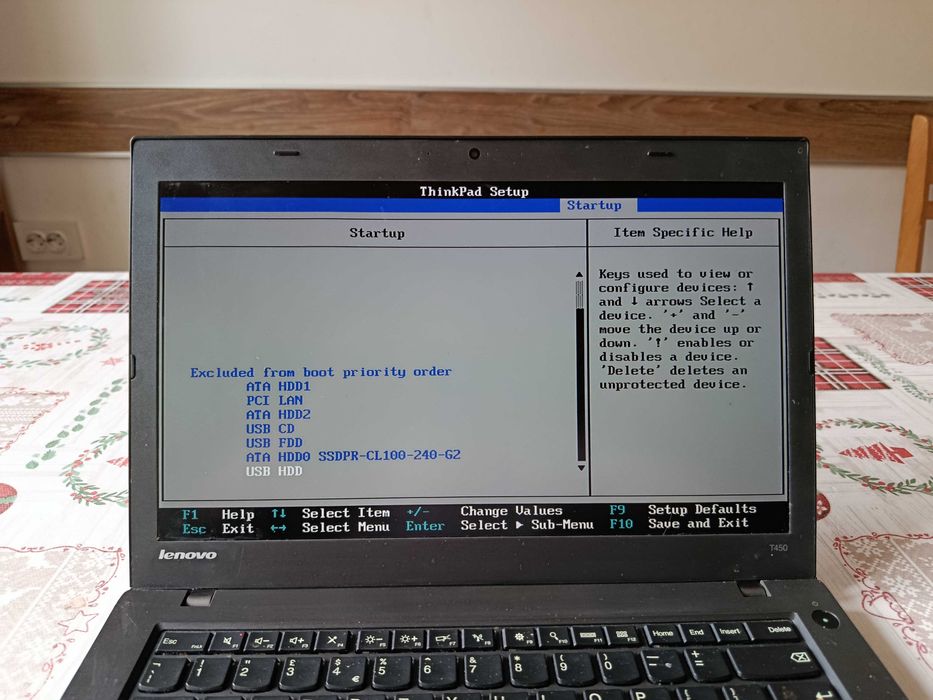 Лаптоп Lenovo ThinkPad T450 [16GB DDR3; 240GB SSD; 1920*1080 14"; Dock Station]