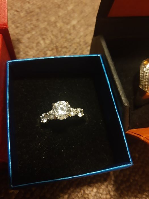 Inele de argint cu pietre