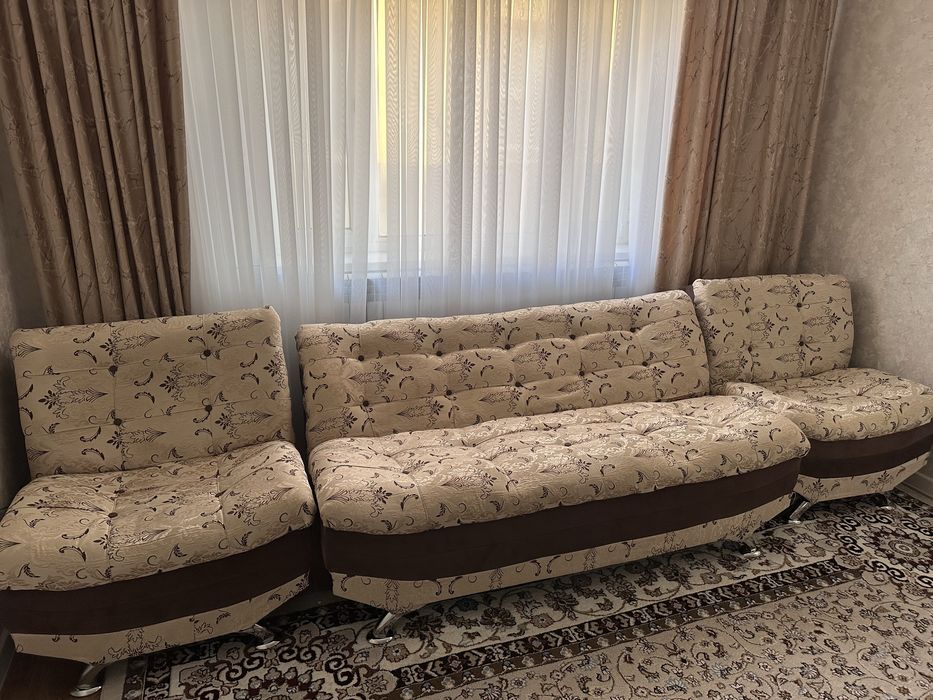 Диван в хорошем состоянии
