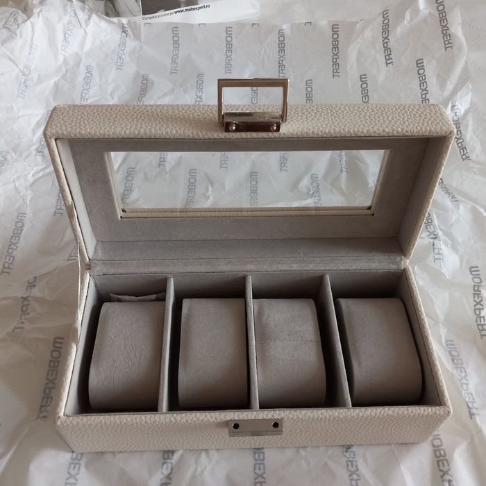 Cutie bijuterii, Mobexpert