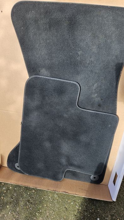 Covorase mocheta OEM Audi A4 B8.5