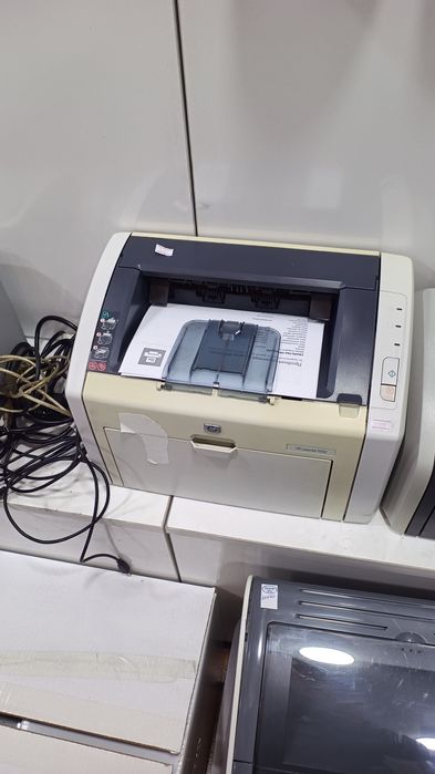 Принтеры и МФУ можно через  Каспи Ред