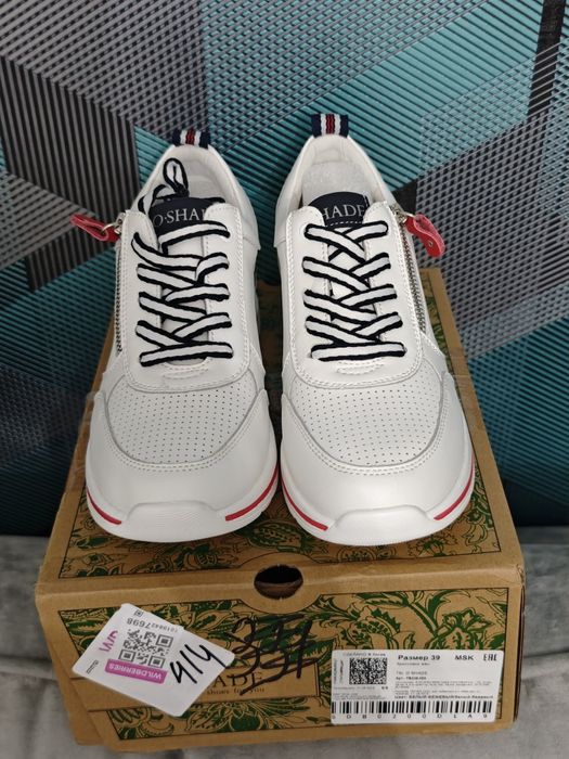 Продам кросовки новые