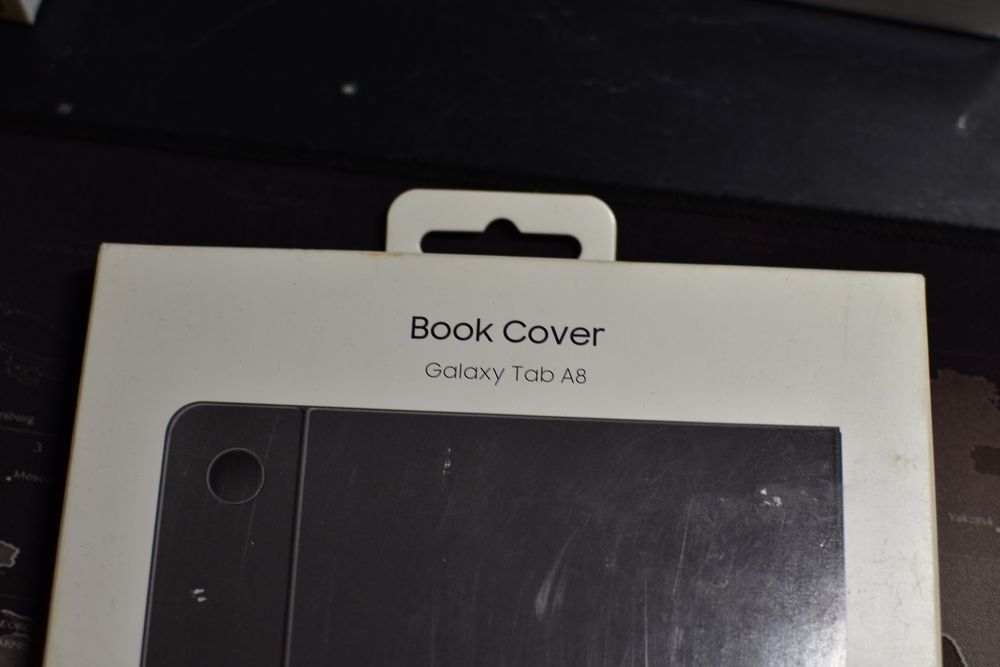 Оригинальный чехол Book Cover для Samsung Galaxy Tab A8