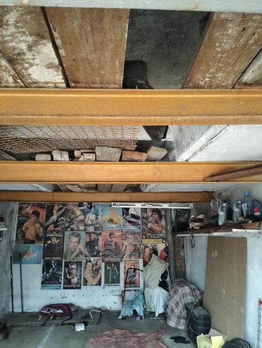 Продам гараж район 31 школа