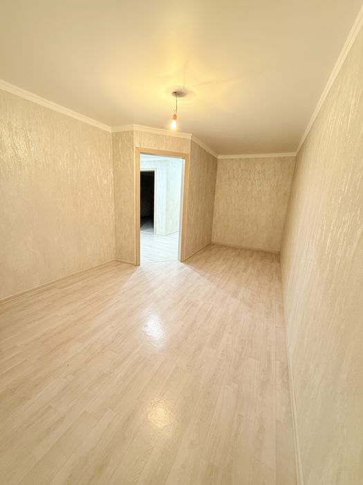 Продам срочно 3-х комнатеую квартиру - Widok 2
