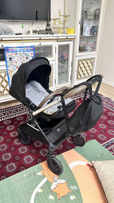 Коляска  сатылады