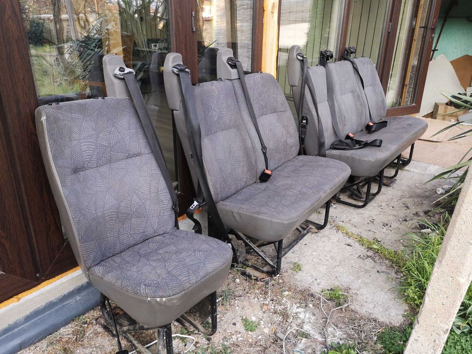 Форд Транзит 2004г 2,4л 5скоростна кутия и седалки и теглич