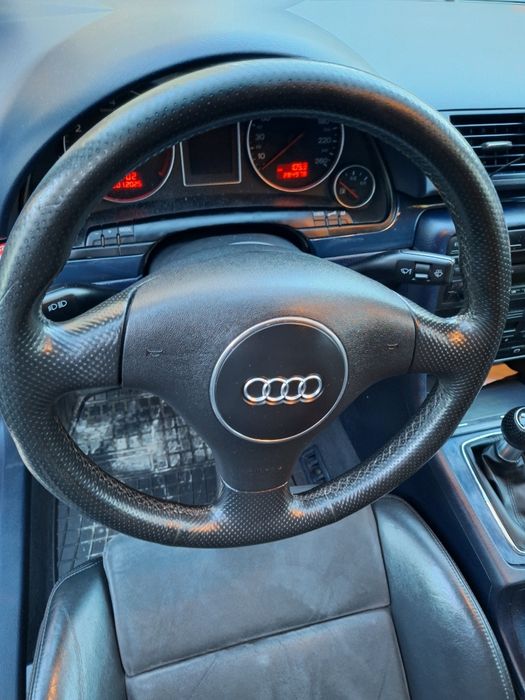 Vând Audi A4 B6 1.6 benzina