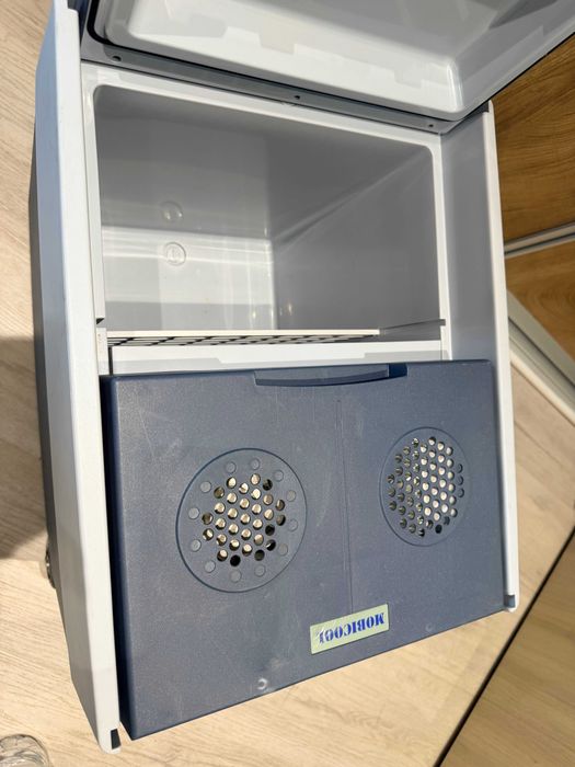 Хладилнa чанта Mobicool - , 48л, 12V студено